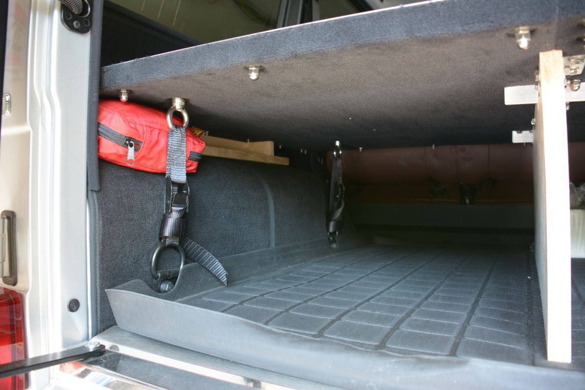 CargoShelfBottomLeft.jpg