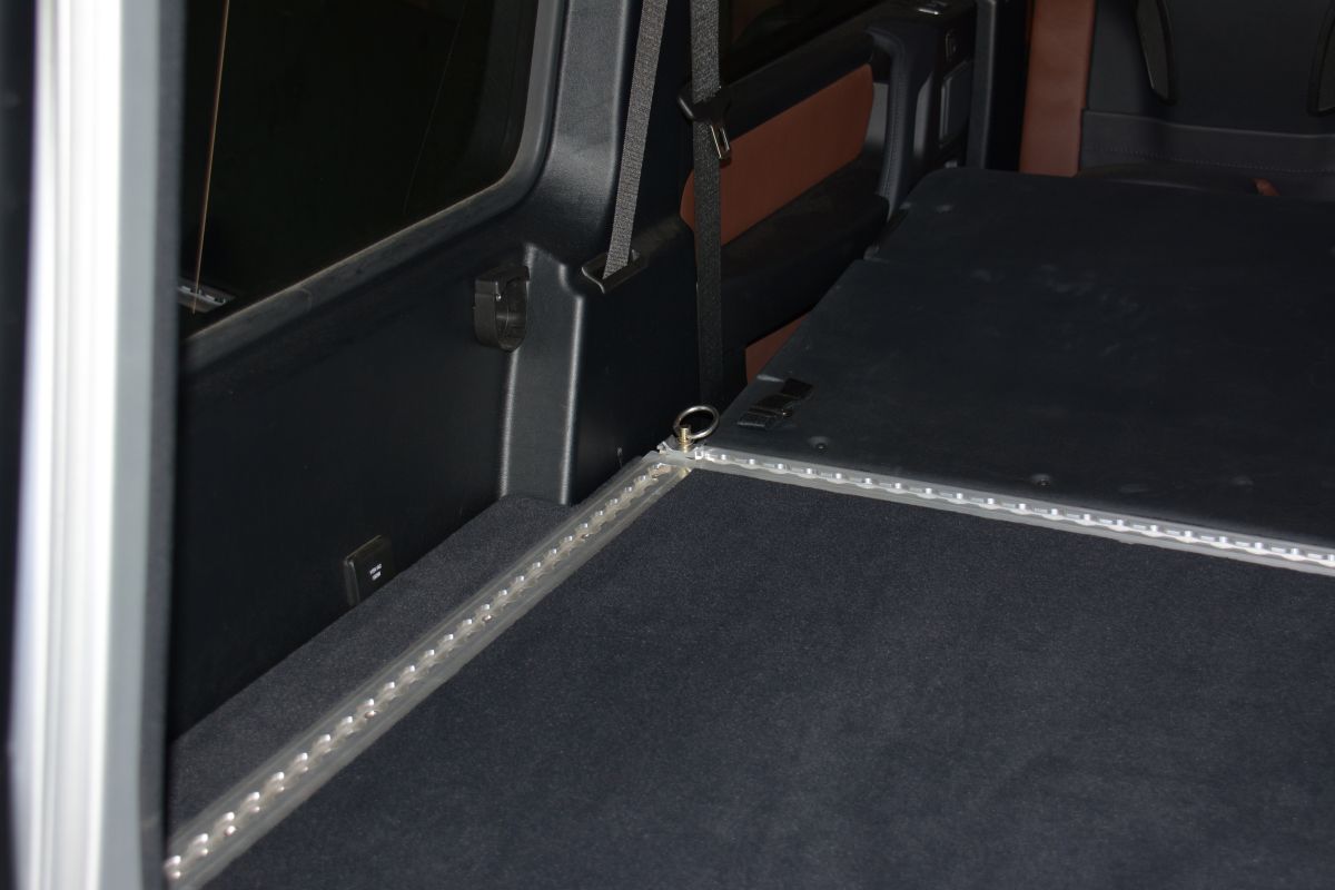 CargoShelfSeatsDown3.jpg